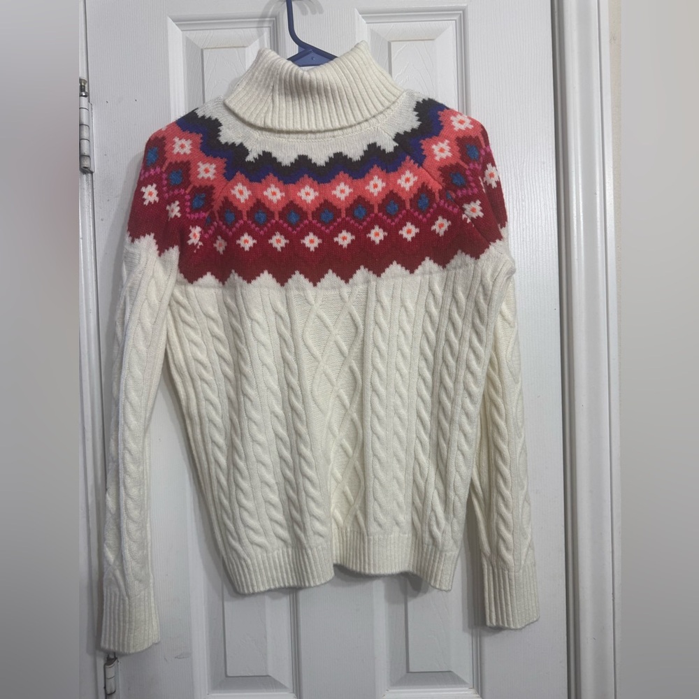 NWOT ❤️LOFT❤️ Cream and Red Patterned Turtleneck Sweater